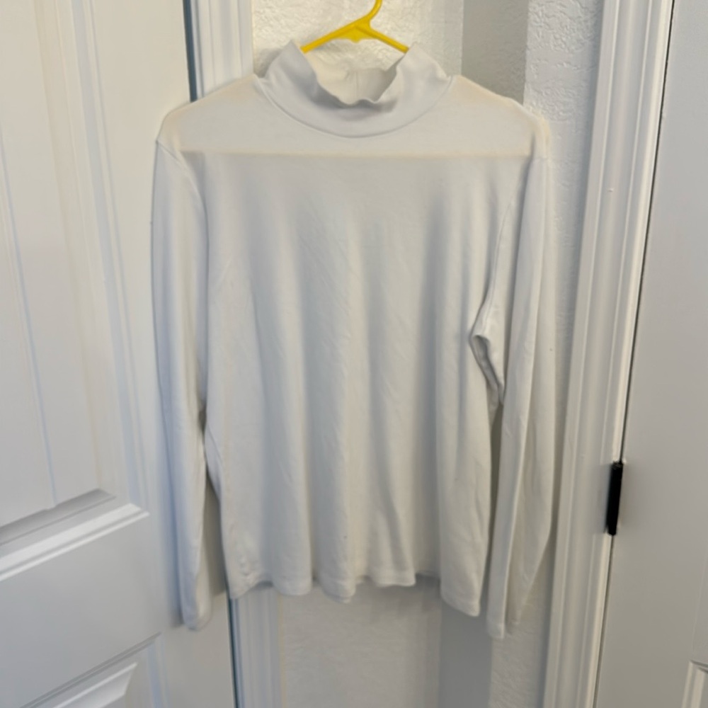 St. John’s Bay white turtleneck XL